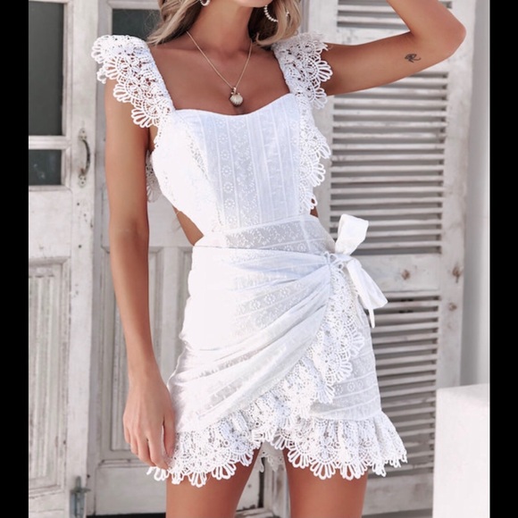 Mini white dress - Picture 1 of 5